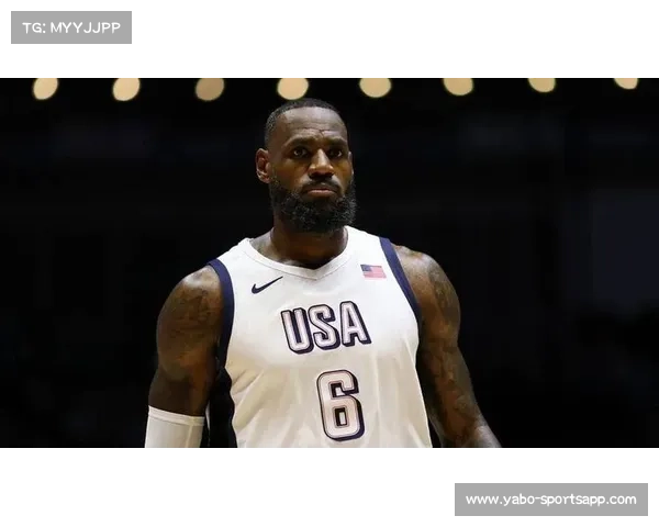 詹姆斯谈失去AD后的防守挑战:我们要么变最差要么拼尽全力 詹姆斯谈失去AD后的防守挑战:我们要么变最差要么拼尽全力