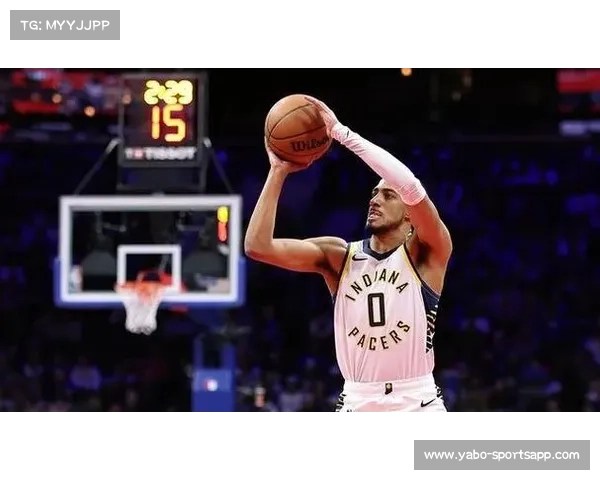 希尔德8投4中贡献11分3板3助1断正负值+9表现稳定 希尔德8投4中贡献11分3板3助1断正负值+9表现稳定