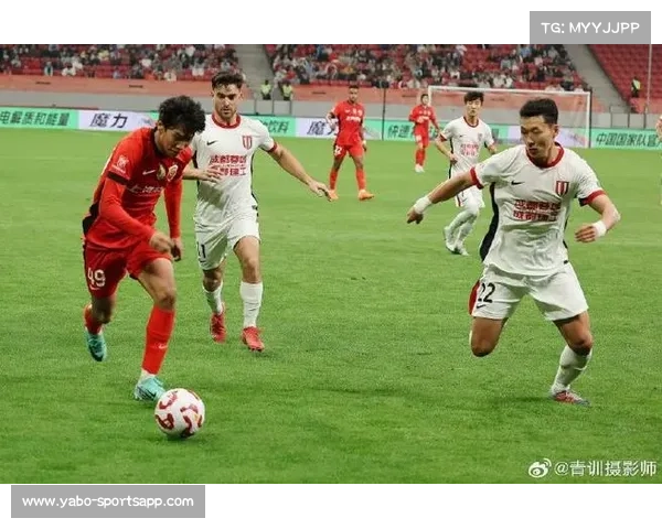 李新翔一战成名海港阵中最大受害者曝光曾与武磊齐名的潜力中心 李新翔一战成名海港阵中最大受害者曝光曾与武磊齐名的潜力中心