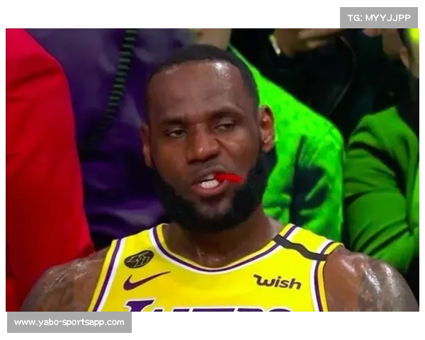 巴黎圣日耳曼惊艳表现引发社交媒体热议 球迷纷纷刷屏点赞 巴黎圣日耳曼惊艳表现引发社交媒体热议 球迷纷纷刷屏点赞