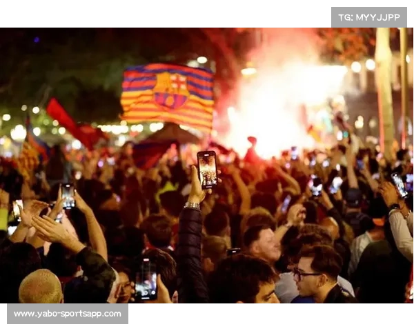 巴萨创纪录引发热议 球迷褒贬不一纷纷讨论是否值得庆祝 巴萨创纪录引发热议 球迷褒贬不一纷纷讨论是否值得庆祝