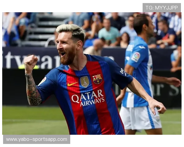 梅西在压力下坚定站立完美展现队魂精神引领球队走向胜利