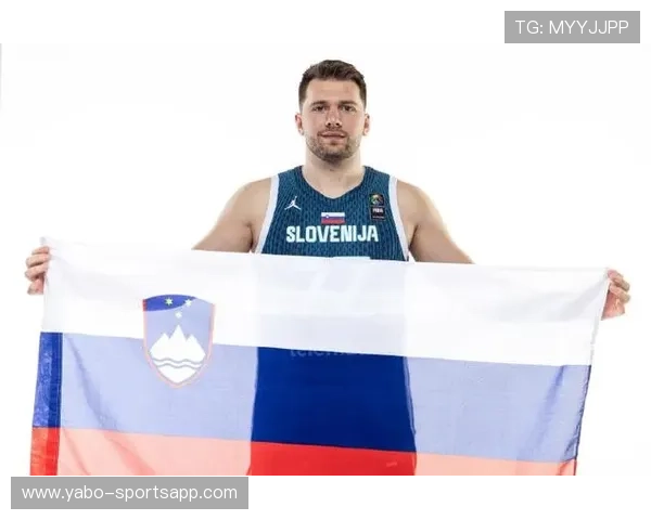 东契奇再度攻防全面爆发表现亮眼媒体盛赞其新赛季惊人统治力的巅峰